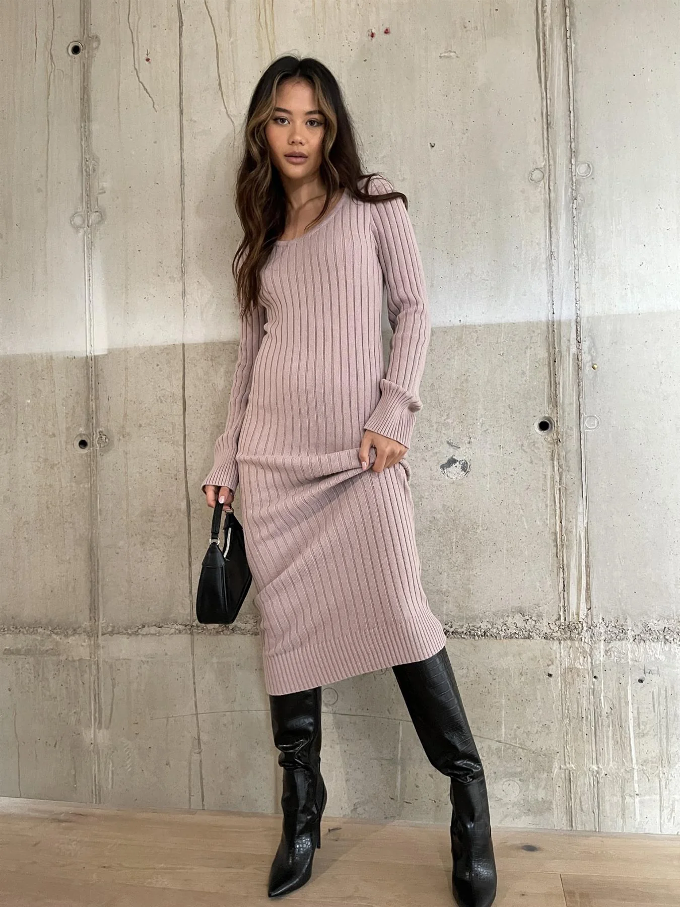 Pale-Lilac Knitted Midaxi-Dress - Image 4