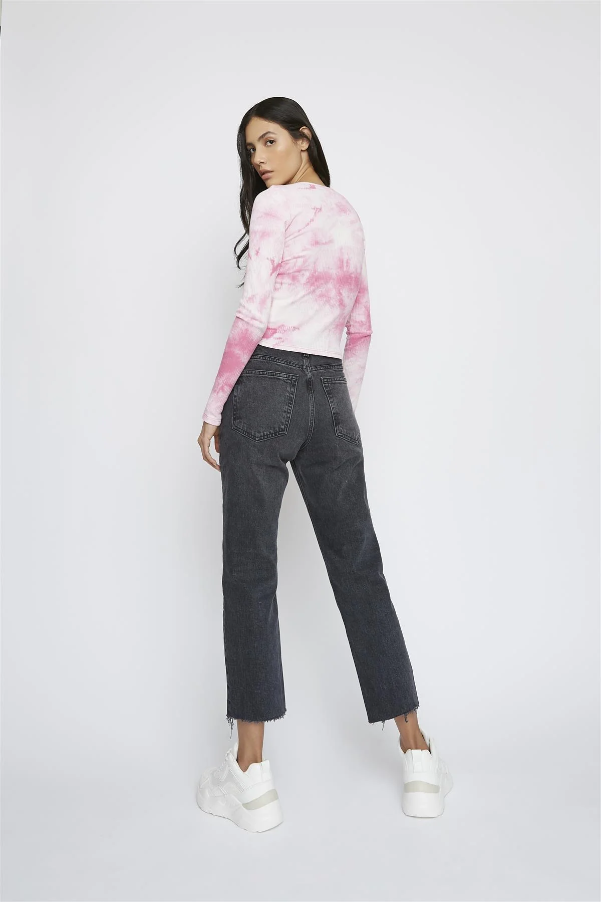 Pink-Tie-Dye Long-Sleeve-Ribbed Crop-Top - Image 2