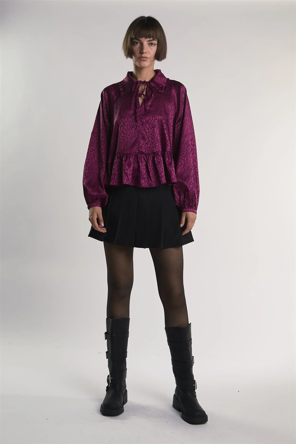 Plum-Leopard-Jacquard Long Puff Sleeve-Top - Image 5