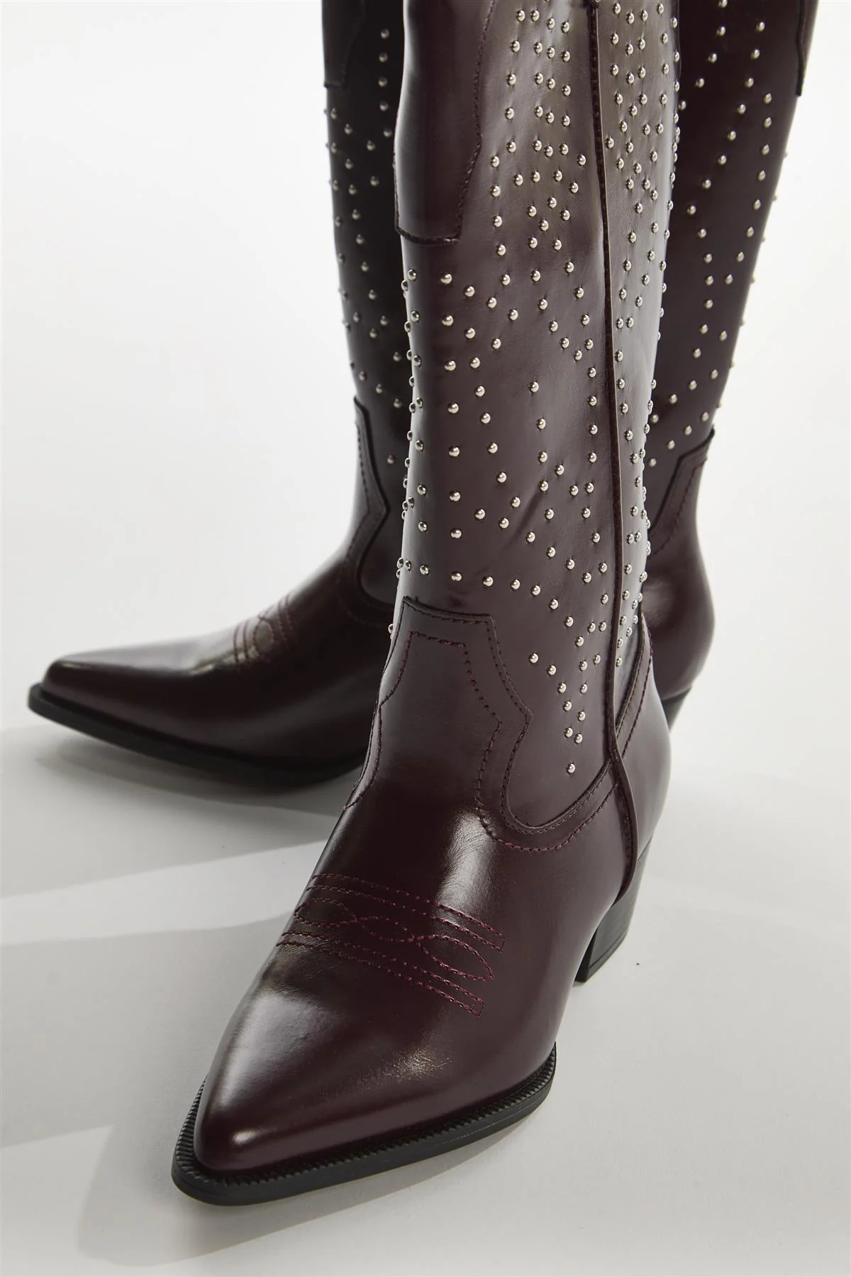 Red-Pu Studded Cowboy Knee-High-Boots - Image 3