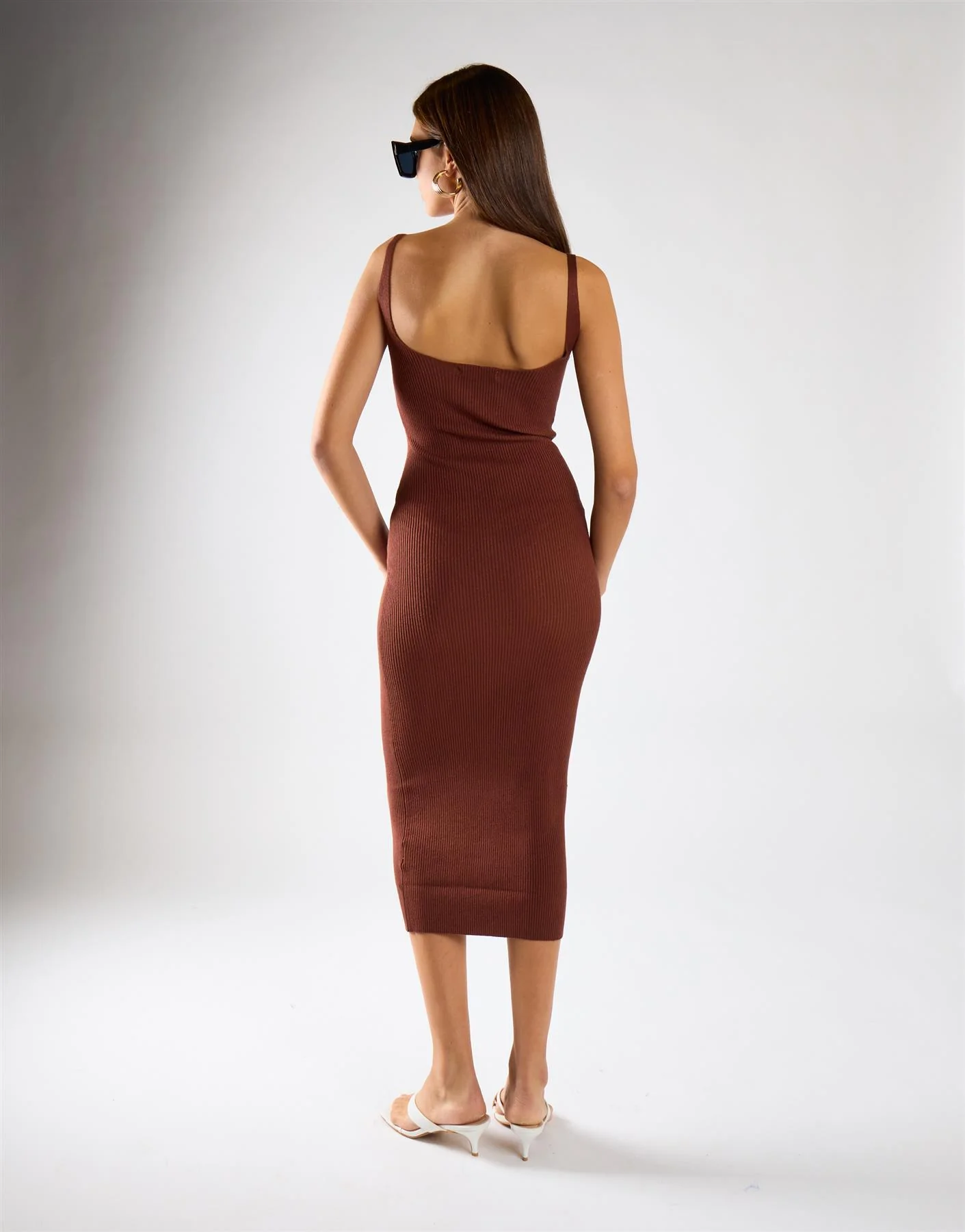 Reddish Brown Ribbed V-Neck Midi Dress - Image 2