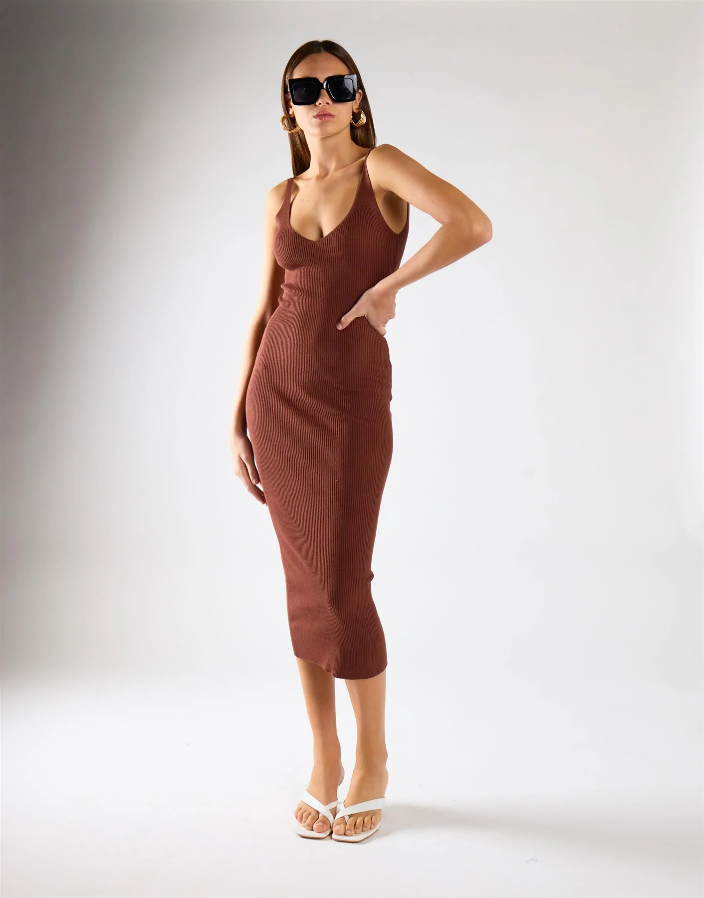 Reddish Brown Ribbed V-Neck Midi Dress - Image 3