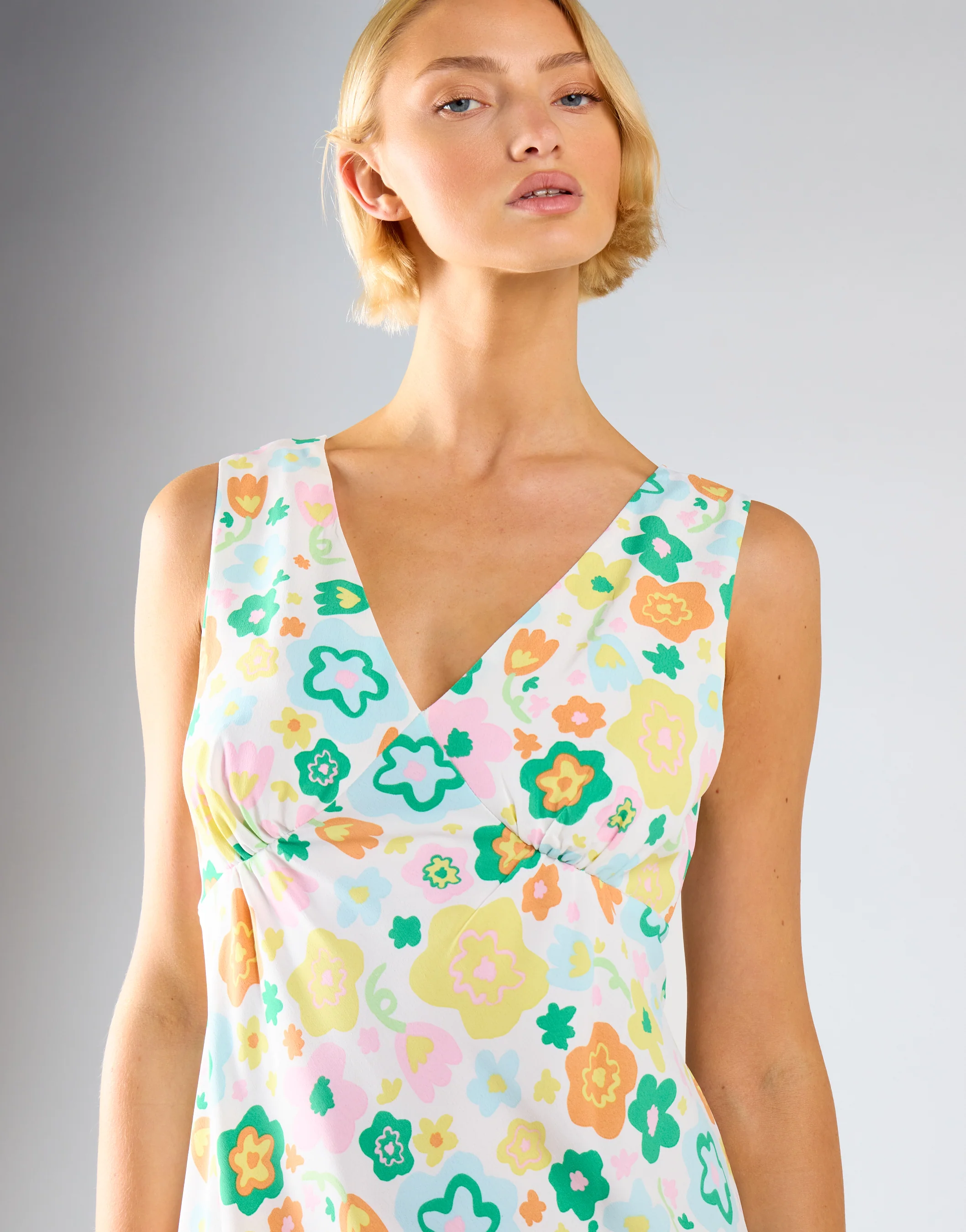 Retro Spring-Floral V-Neck Bias-Cut Maxi-Dress - Image 3