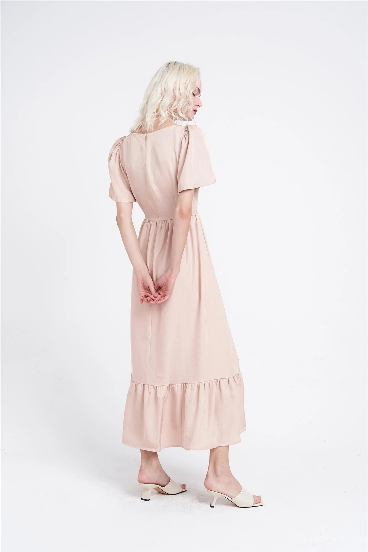 Sandstone Square-Neck- Maxi-Dress - Image 2