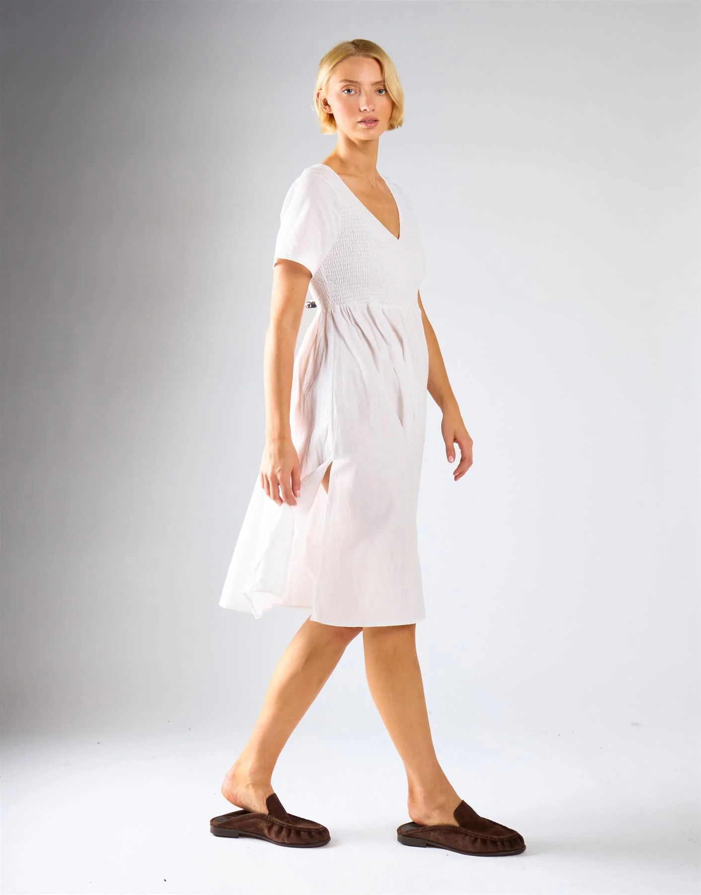 Short Sleeve V-neck Midi Dress - White - Image 4