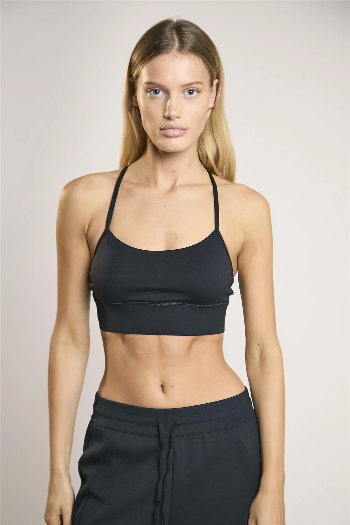 Signature Black Scoop-Neck Crop-Top - Image 3