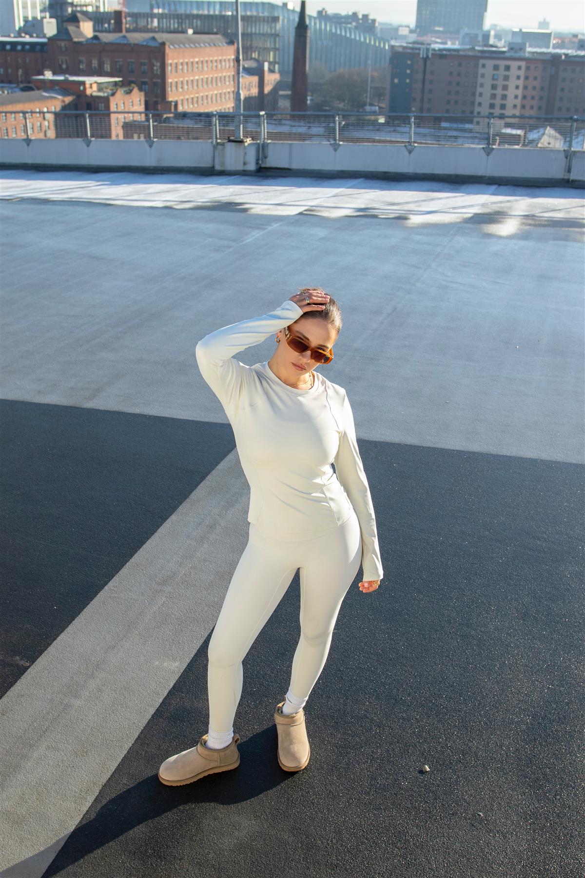 Signature Full Length Invisible Pocket Leggings - Putty - Image 4