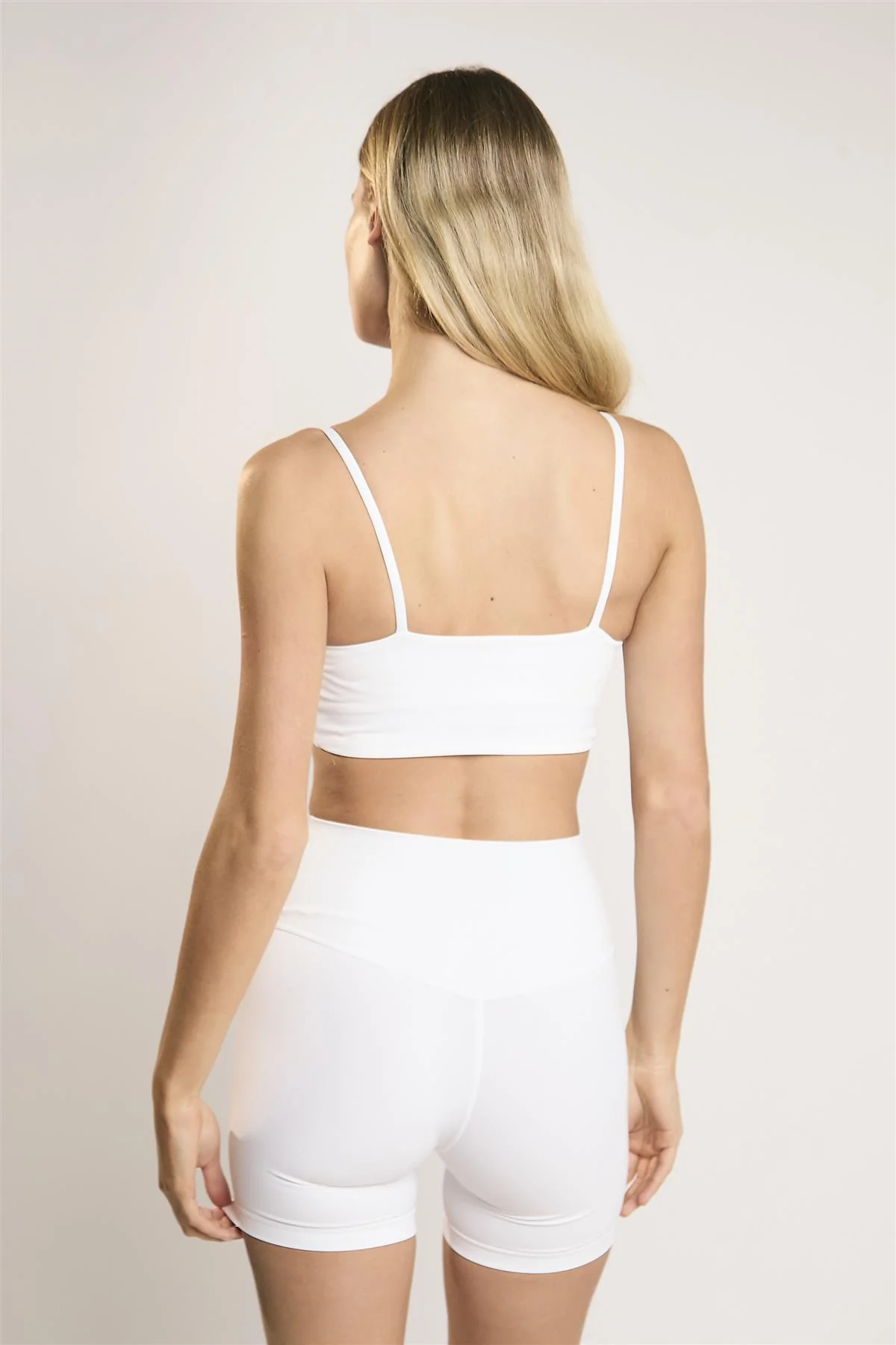 Signature White Scoop-Neck Crop-Top - Image 2