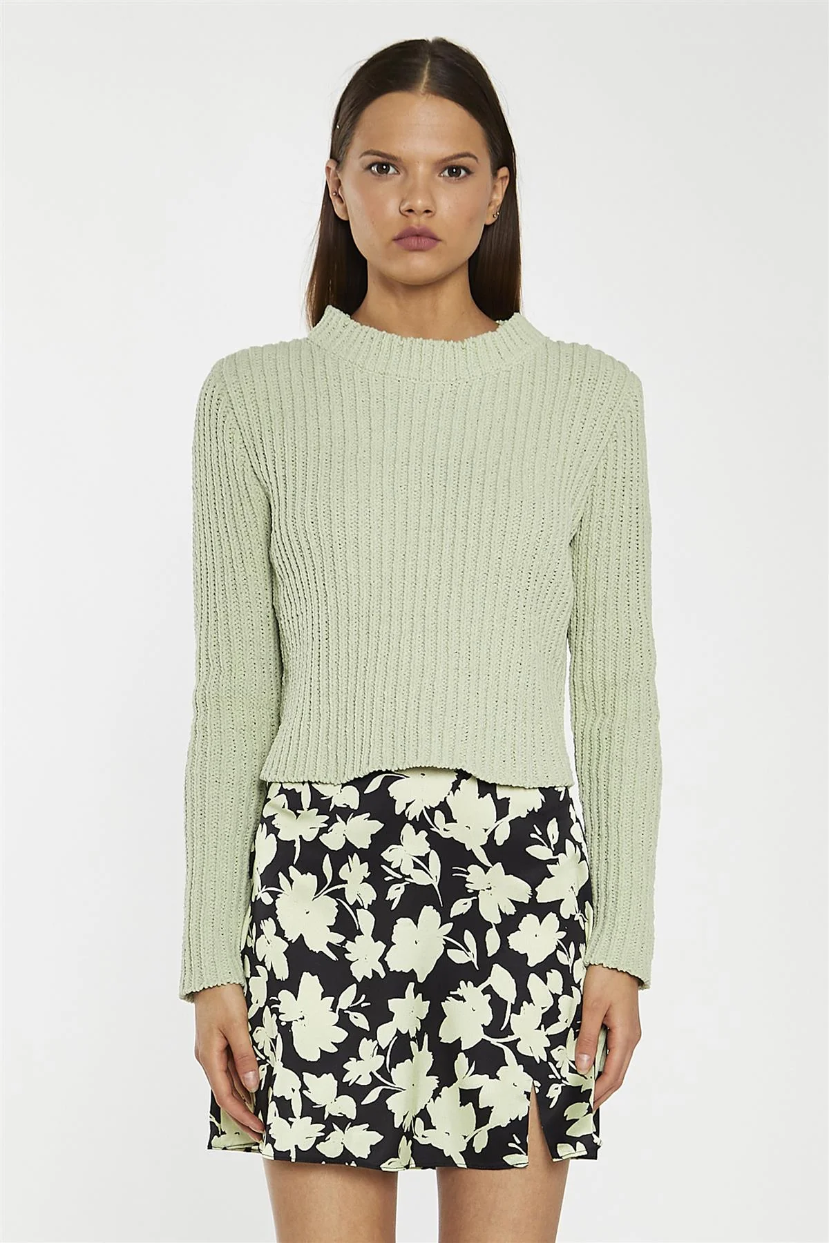 Soft-Lime Black-Floral Notch-Split Mini-Skirt - Image 4
