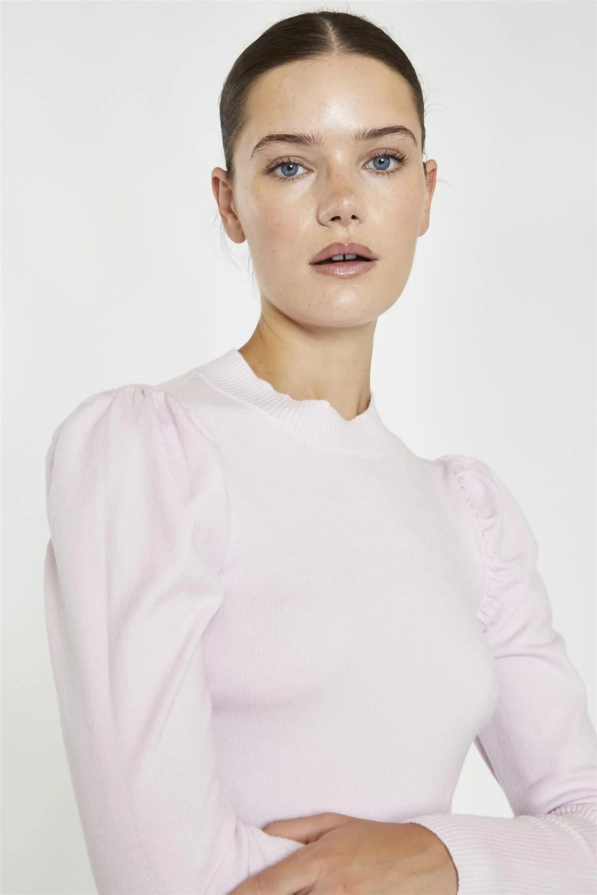 Soft-Pink High-Neck Crop-Jumper - Image 3