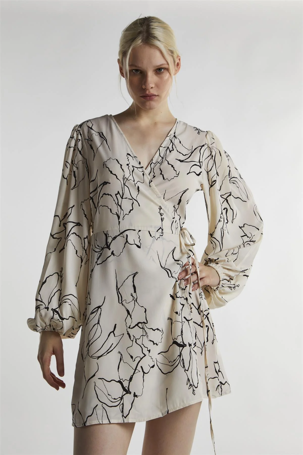 Stone-Sketch-Print Long-Sleeve-Wrap Mini-Dress - Image 3