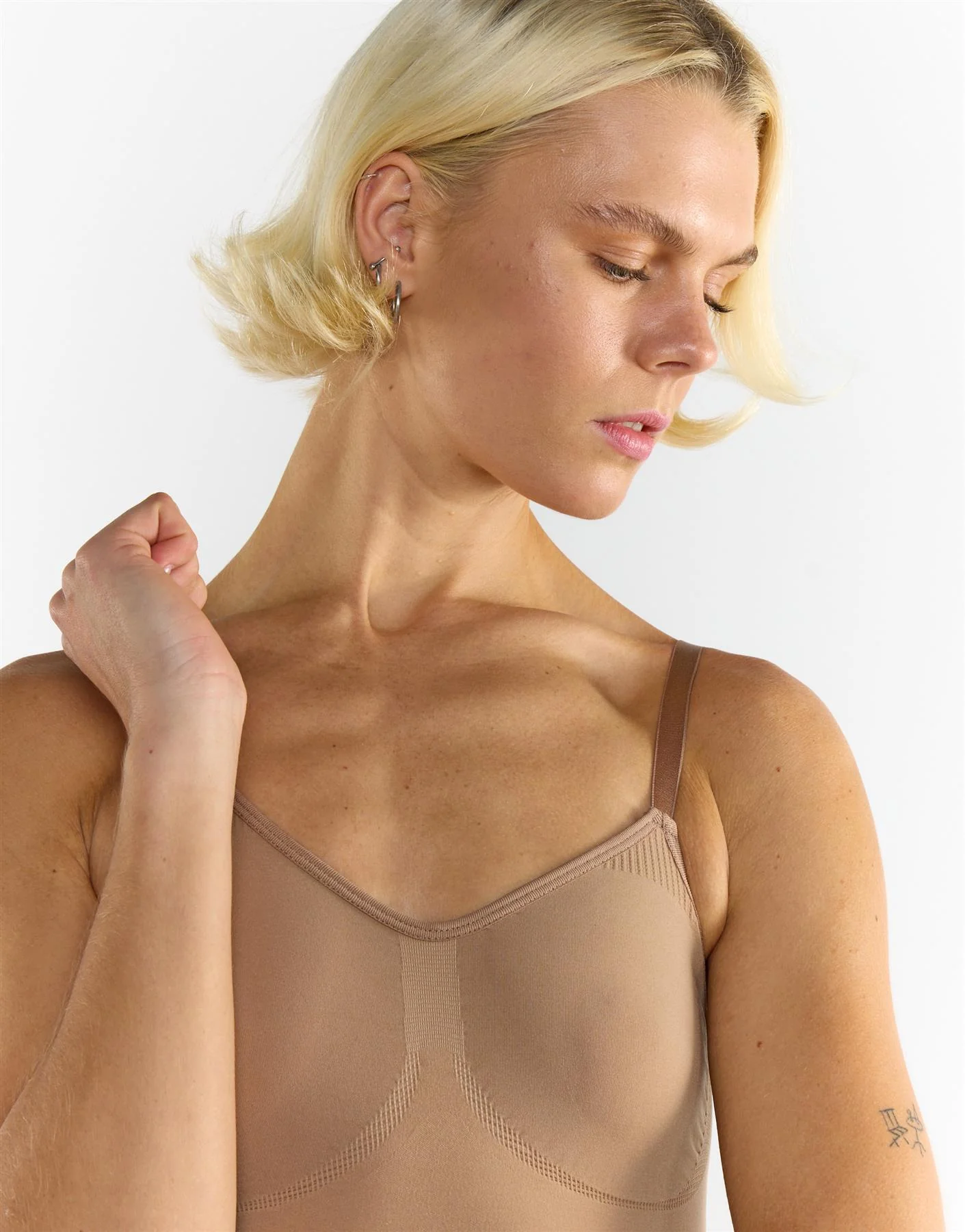 V-Neck Backless Shapewear Bodysuit - Beige - Image 3