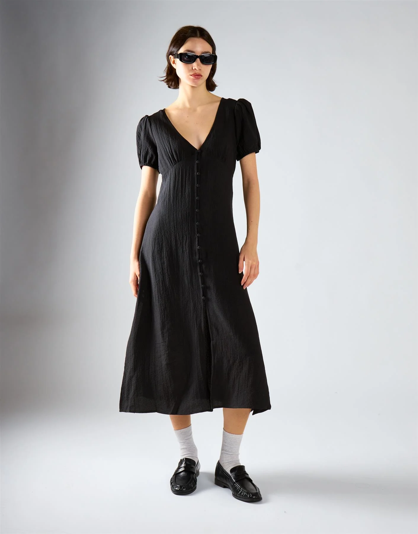 V-Neck Puff Sleeve Midi Dress - Black