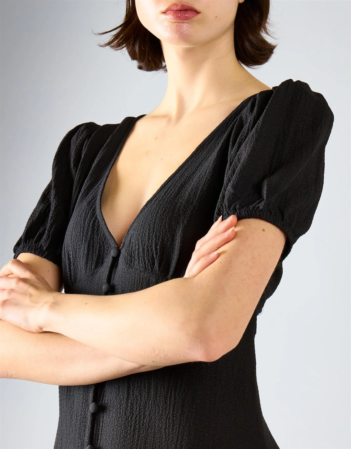 V-Neck Puff Sleeve Midi Dress - Black - Image 4