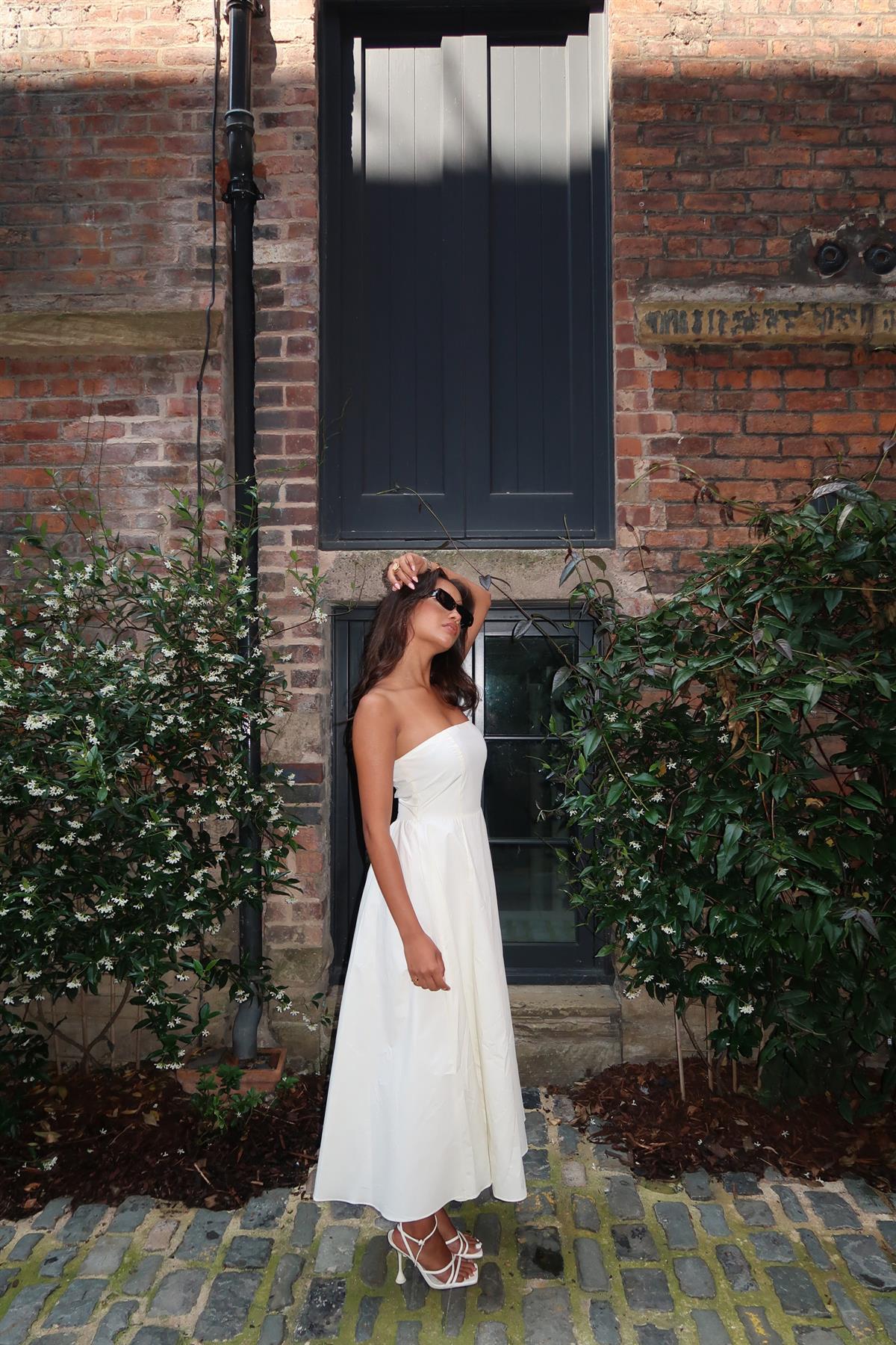 Vanilla Bandeau-Pleated Maxi-Dress - Image 3