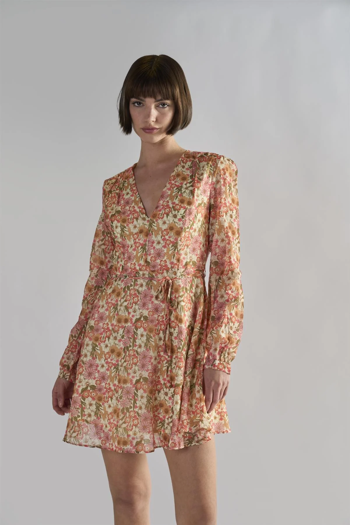 Vintage-Floral V-Neck Mini-Dresses - Image 3