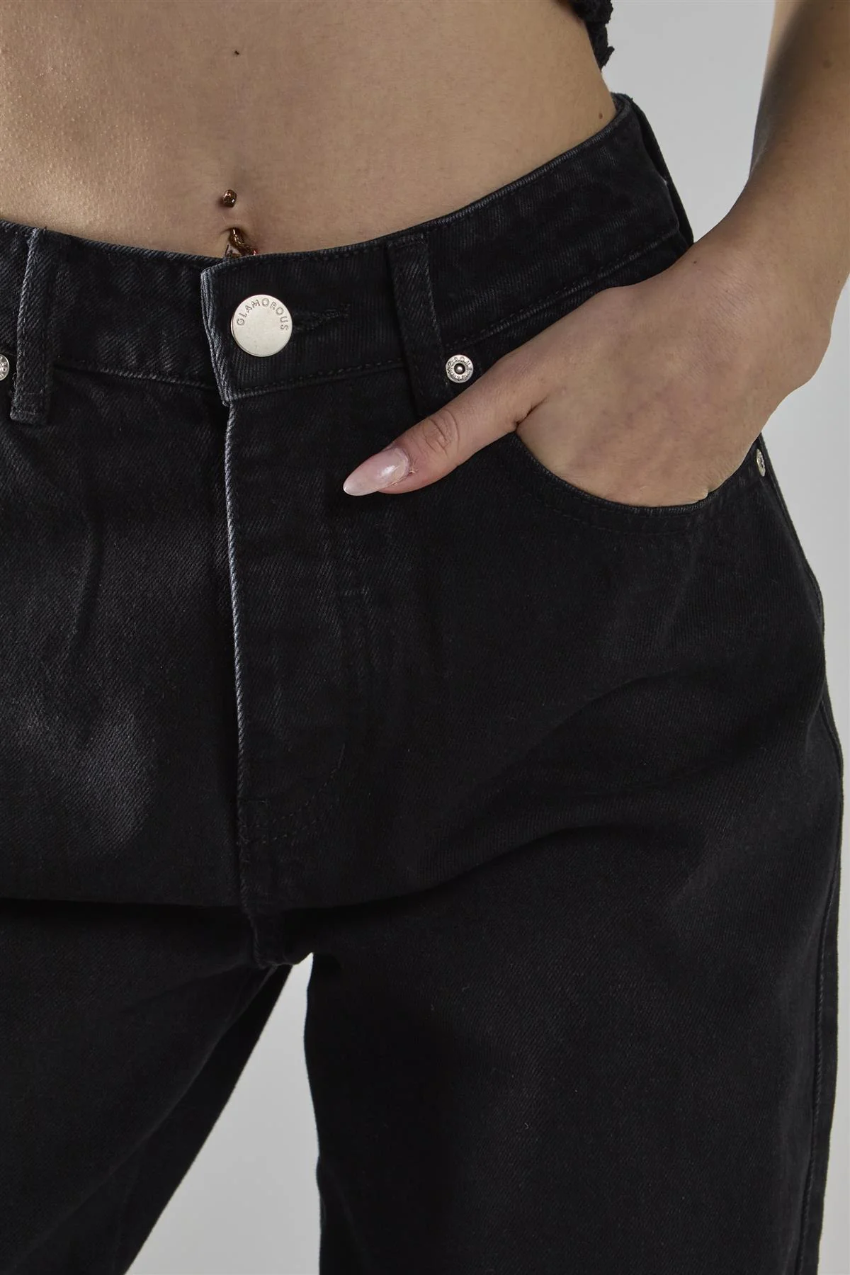 Washed-Black Wide-Leg Mid-Rise-Jeans - Image 4