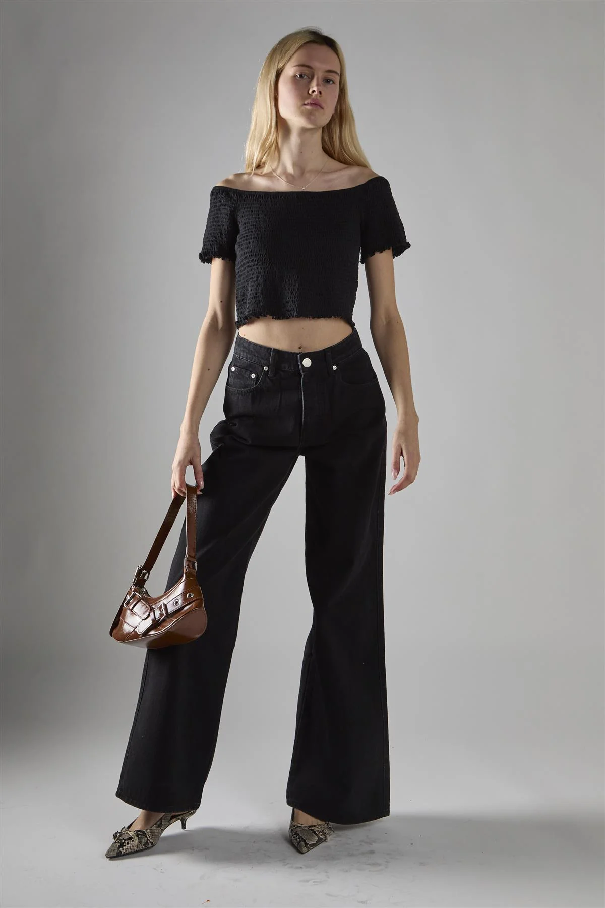 Washed-Black Wide-Leg Mid-Rise-Jeans - Image 5