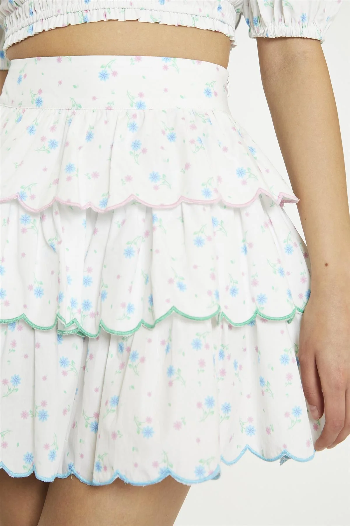White Blue Pink Ditsy Tiered Mini-Skirt - Image 4