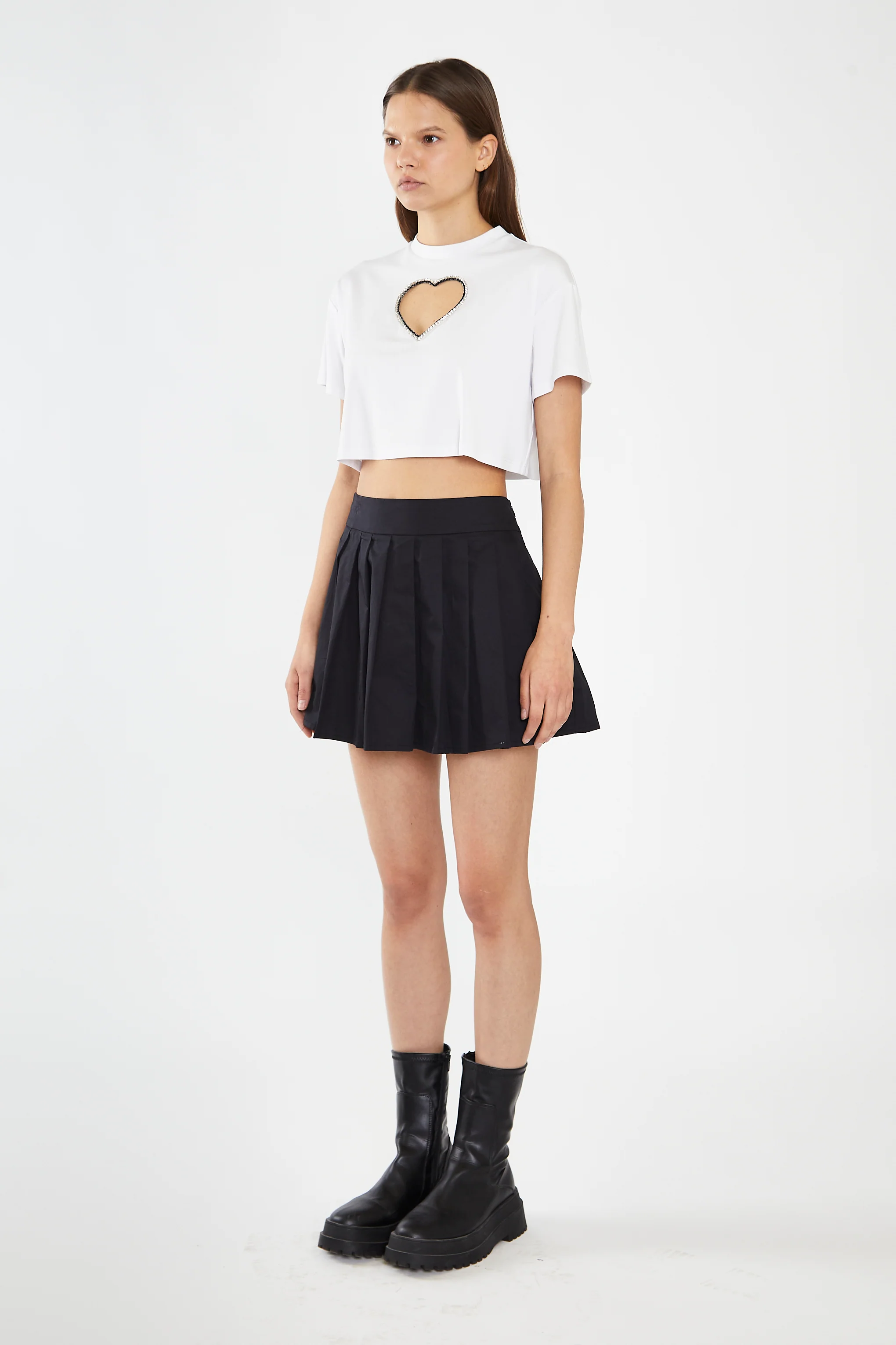 White Embellished Heart Cut-Out Crop-Top - Image 4