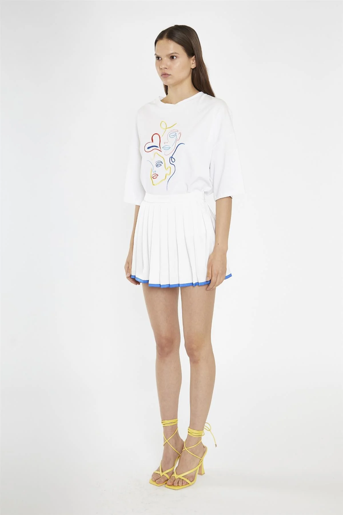 White Embroidered Oversized-T-Shirt - Image 4