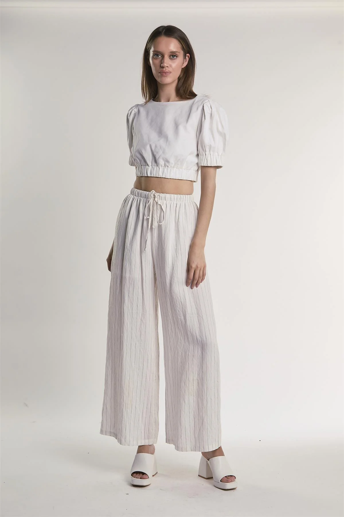 White Puffed-Sleeve Crop-Top