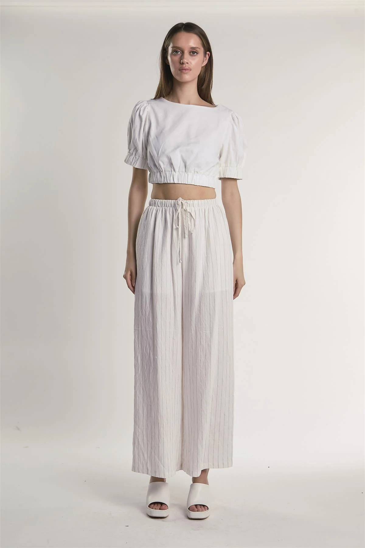 White Puffed-Sleeve Crop-Top - Image 5
