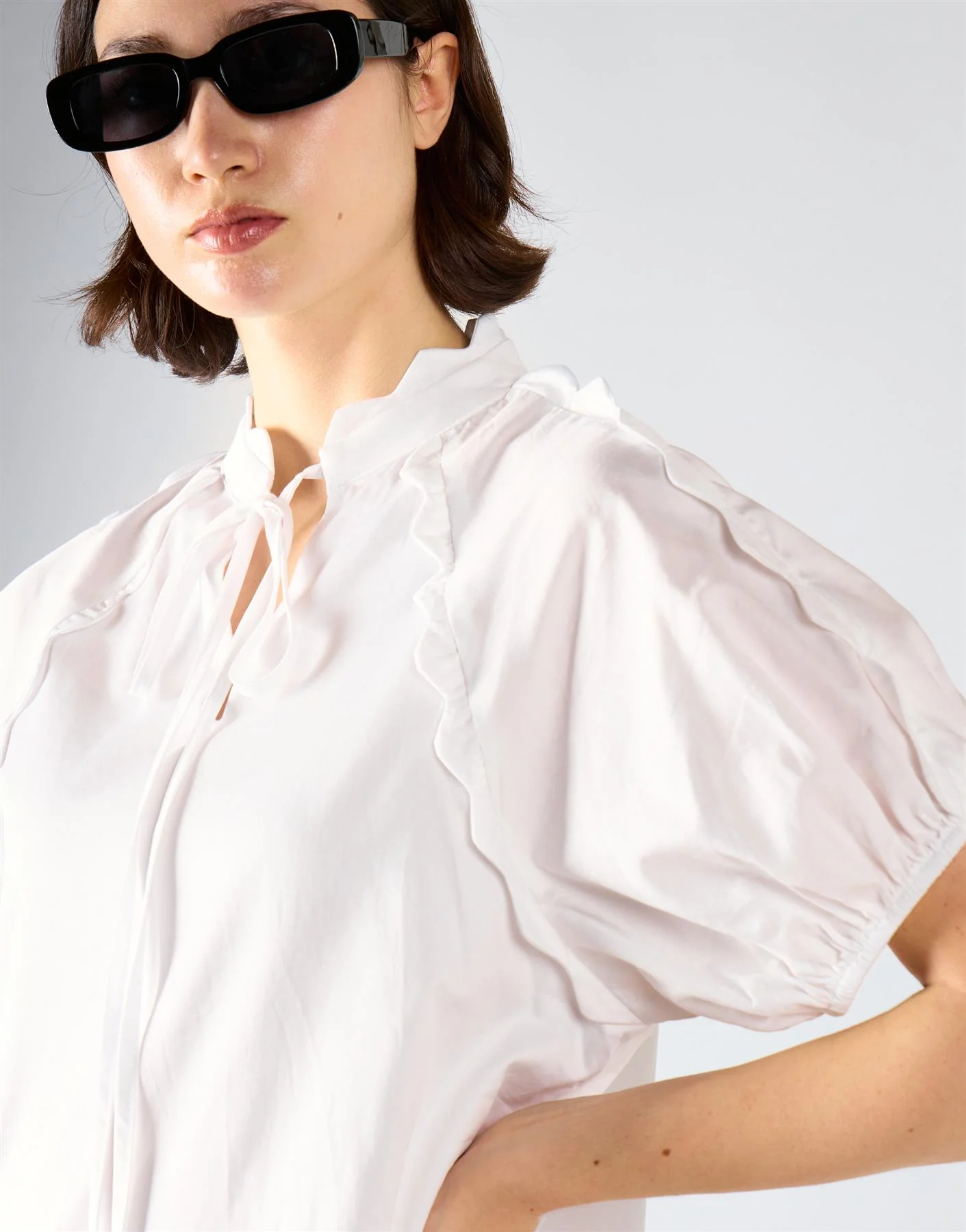 White Scalloped Trim Smock Dress - Image 4