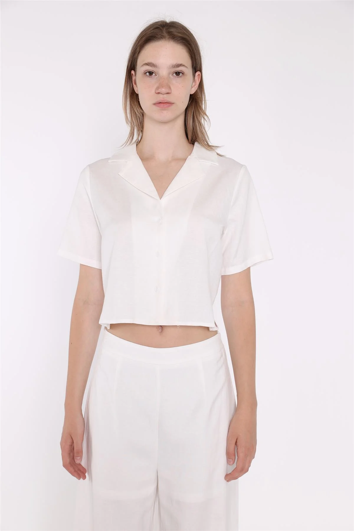 White Short-Sleeve Cropped-Shirt - Image 4