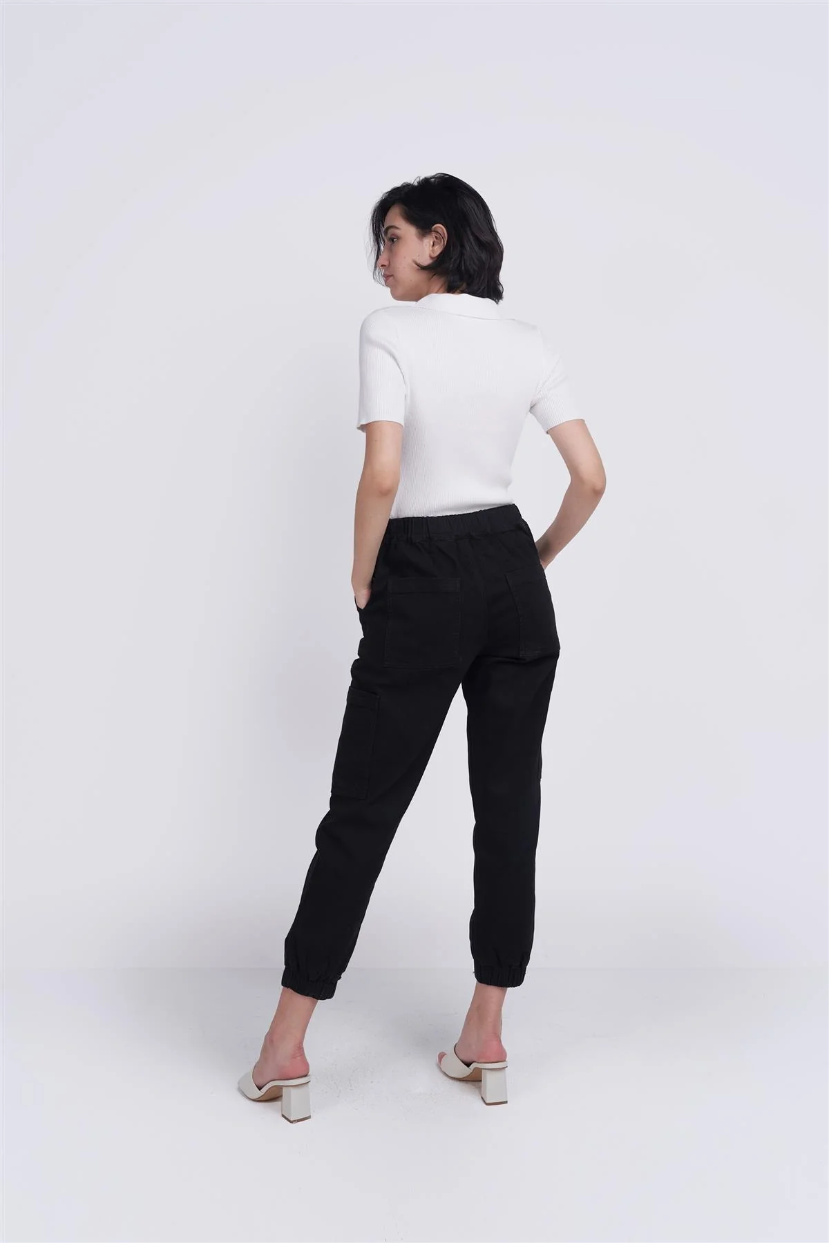White V-Neck Collar Bodysuit - Image 3
