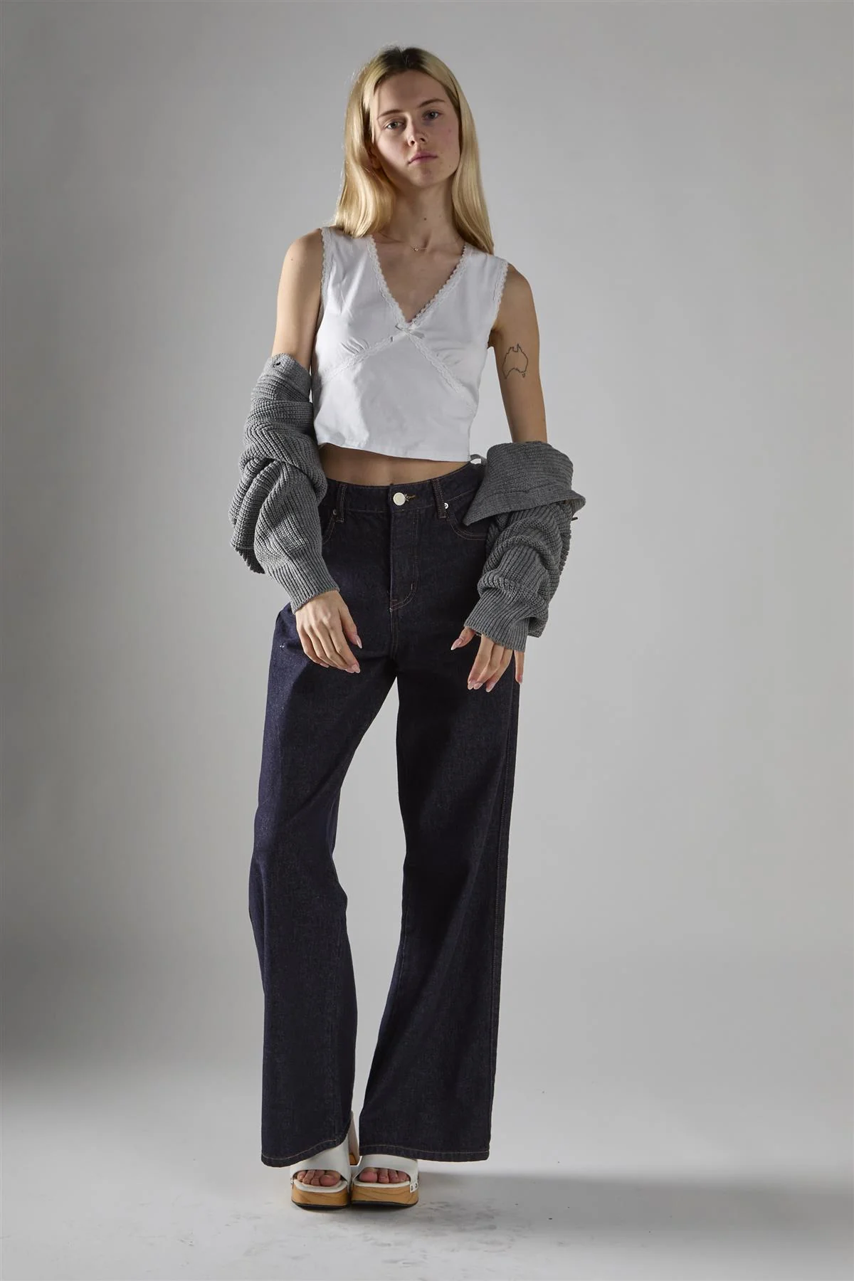 White V-Neck Crop-Top - Image 4