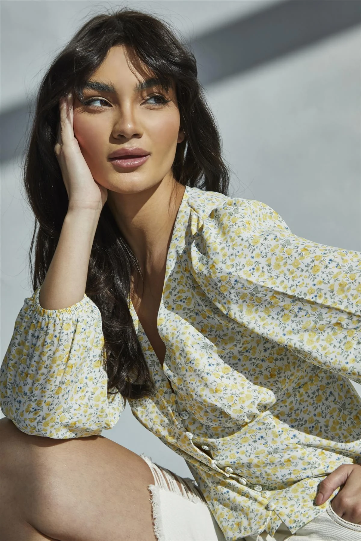Yellow Vintage daisy V-Neck Button Front Blouse - Image 4